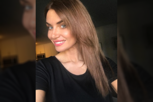 Motinos seksualiai išnaudota duktė prabilo apie baisias traumas