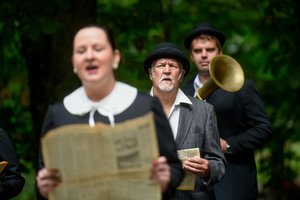 Penktoji Dainų šventės diena: teatrai vaidina Vydūną