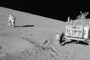 Kodėl Mėnulis kartais skamba kaip varpelis?