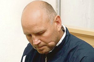 Nufilmuota: santechnikus vaidinę banditai mušė plaktukais