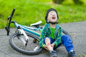 Patarimai tėvams: kaip sumažinti vaikų traumų tikimybę