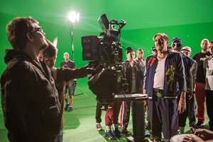 Kino režisierius Emilis Vėlyvis savo gerbėjams ruošia bombą