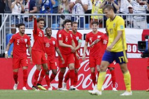 Anglų laivas plaukia į pusfinalį: dviem įvarčiais paskandinta Švedijos rinktinė