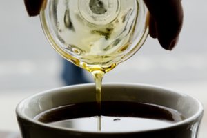 Lietuvos bitininkams – grėsmė iš Rytų: nuvilioja net ir abejotinos kokybės medumi