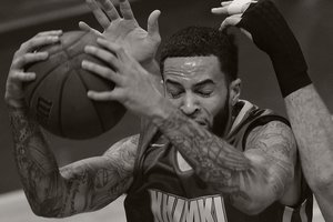 T. Honeycutto mama atmeta savižudybės versiją: „Sūnų nušovė vienas iš policininkų“