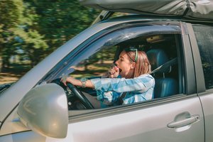 Nuolat mieguistumą jautusiai moteriai pasiūlytas itin nemalonus gydymas