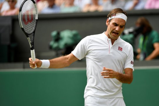 Roger Federeris ir Jelena Ostapenko žengė į Vimbldono turnyro ketvirtfinalį