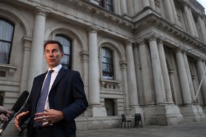 Paskirtas naujas Jungtinės Karalystės užsienio reikalų sekretorius