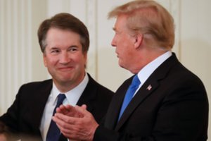D.Trumpas į JAV Aukščiausiąjį Teismą paskyrė konservatyvų teisėją Brettą Kavanaugh