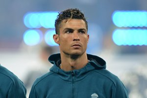 „Man švilpia, nes esu turtingas, gražus ir geras”: 10 Cristiano Ronaldo frazių