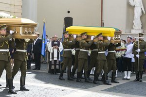 Vilniuje Rasų kapinėse perlaidoti M. Biržiškos palaikai 