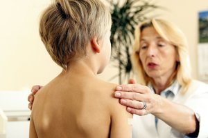 Vilniaus mokyklose ir darželiuose – galas popierinėms sveikatos pažymoms