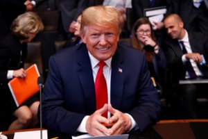 D. Trumpas tėškė pasiūlymą NATO narėms 