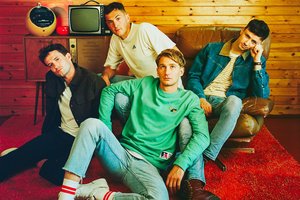 „Glass Animals“ būgnininkas pateko į avariją, atšaukiami visi koncertai