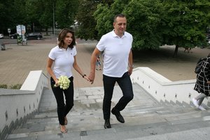 Vilniuje susituokė Karolina Liukaitytė ir Andrius Čelkis: pasirinko netikėtą įvaizdį