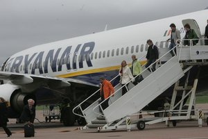 Lenkija rado sprendimą, kaip susigrąžinti emigrantus: jiems kai ką pasiūlys