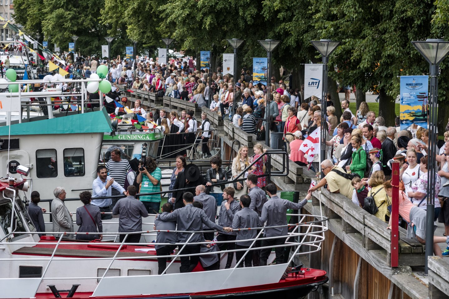 Daugiau kaip 900 festivalio „Parbėg laivelis“ dalyvių Klaipėdą kelioms dienoms pavers oaze, kurioje skamba liaudies žodis – klesti tautosakos sodas.<br> A.Kubaičio nuotr.