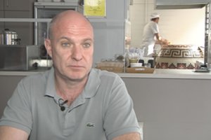 Vyras su šeima jaučiasi pažeminti: Lietuvoje gyventi darosi neįmanoma