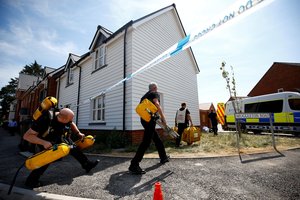 Britanijos policija rado buteliuką su nervus paralyžiuojančia medžiaga „Novičiok“