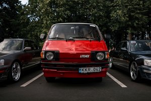 Pašiūrėje rastą retą „Toyota“ modelį kauniečiai prikėlė naujam gyvenimui