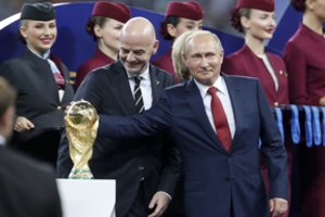 V. Putinas bevizį įvažiavimą futbolo gerbėjams žada laikyti ir toliau