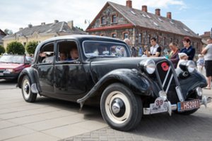 Aukštaitijos apylinkių gyventojus stebins istoriniai automobiliai ir motociklai