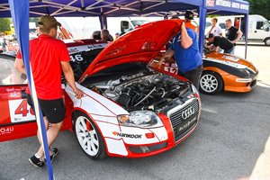 1006 km lenktynių sportininkus skiria net pusė amžiaus