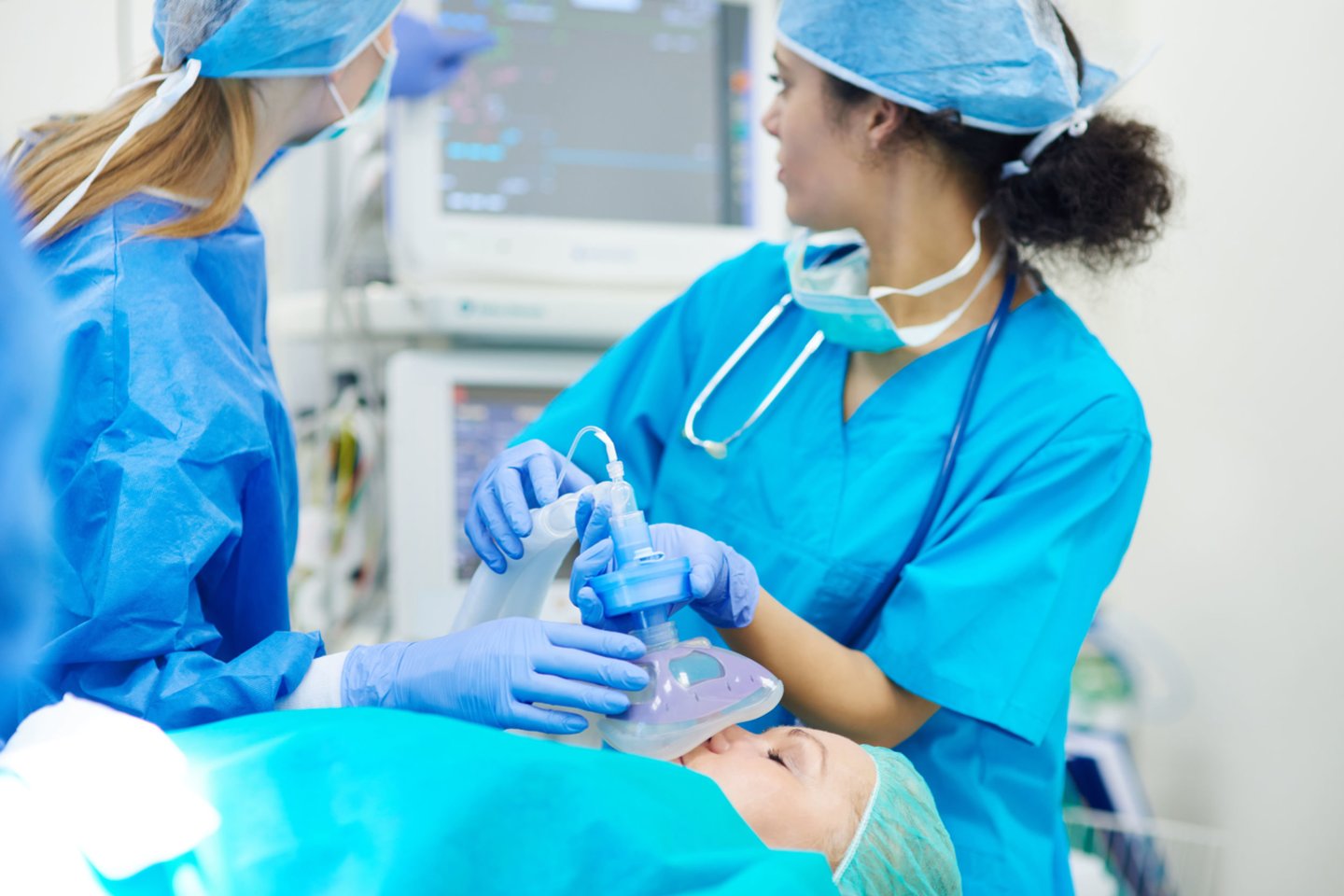  Nepaisant itin svarbaus anesteziologų vaidmens, pacientams jie yra nematomi.<br> 123rf.com nuotr.