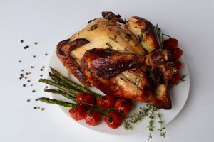 Pats sultingiausias keptas viščiukas – mėsa tiesiog tirps burnoje 