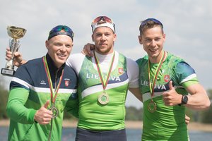 Baidarių ir kanojų irkluotojai Trakuose kovos dėl kelialapių į pasaulio čempionatą