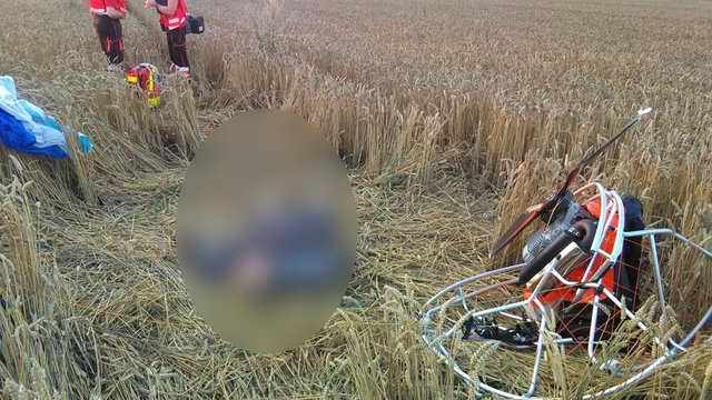 Trečiadienio vakarą Prienų rajone žuvo parasparnio pilotas