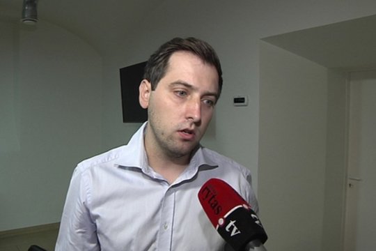 Kyšį ėmęs L. Lobeckis teisinosi ir dėl narkotikų: „Tuo metu tai buvo galima“