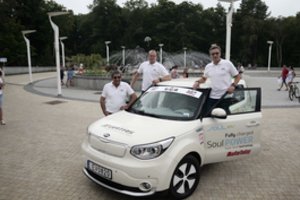 Naujos elektromobilių įkrovimo stotelės įkvėpė netikėtą idėją