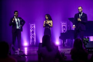 Palangos publiką audrinusių „Pikaso“ koncerte sužibėjo ir Irūna Puzaraitė