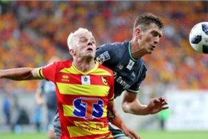 Lenko šiurkšti pražanga prieš A. Novikovą – kerštas už žinutę socialiniame tinkle?