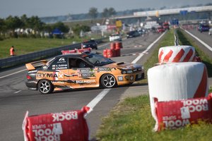 Palangoje susirungė greituminio slalomo lenktynininkai