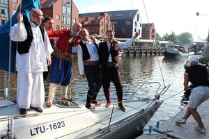 Klaipėdą užliejo tarptautinio folkloro festivalio „Parbėg laivelis“ bangos