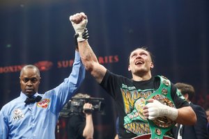 Ukrainos prezidento Petro Porošenkos žodžius Rusijos bokso bosas pavadino idiotizmu