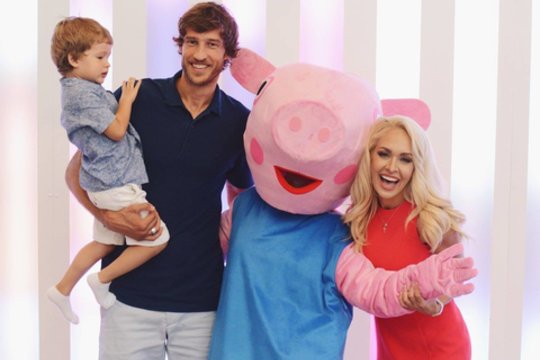 Sūnaus gimtadienį atšventę Jasaičiai: „Geriausia dovana yra tai, kad tėveliai kartu“