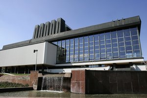 Kada skirsime pasimatymus prie Operos ir baleto teatro?