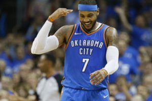 Carmelo Anthony už centus keliasi į Hjustoną