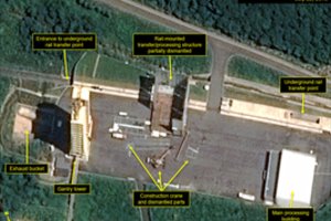 Šiaurės Korėja pradėjo likviduoti raketų bandymų poligoną