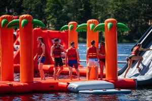 „Galapaguose“ – galimybė aprašinėti automobilį ar pamojuoti šviesos kardu