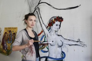 Paryžiuje rasta negyva viena feminisčių grupės „Femen“ įkūrėjų