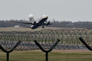 „Ryanair“ lėktuvas iš Kauno nepakils: atostogų planai sugriauti