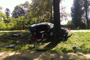 Pražūtinga girto vairuotojo kelionė Joniškio rajone: keleivis neišgyveno