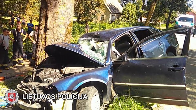 Joniškio rajone girtas vairuotojas pražudė kartu važiavusį keleivį