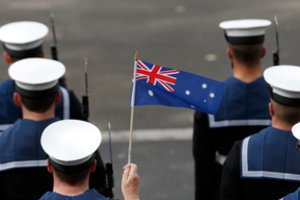 Naujoji Zelandija paragino Australiją keisti savo vėliavą