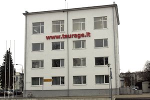 Tauragė stabdo emigrantus: „XOXO! Tavęs ilgėsis ne tik močiutė!“ 