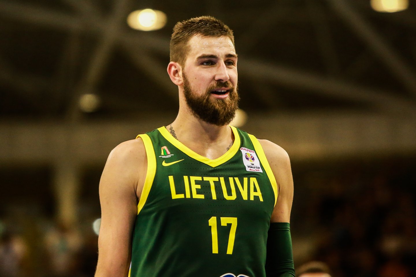 Ch.Barkley nuomone, Toronto ekipa turėtų geriau išnaudoti J.Valančiūną.<br> G.Bitvinsko nuotr.